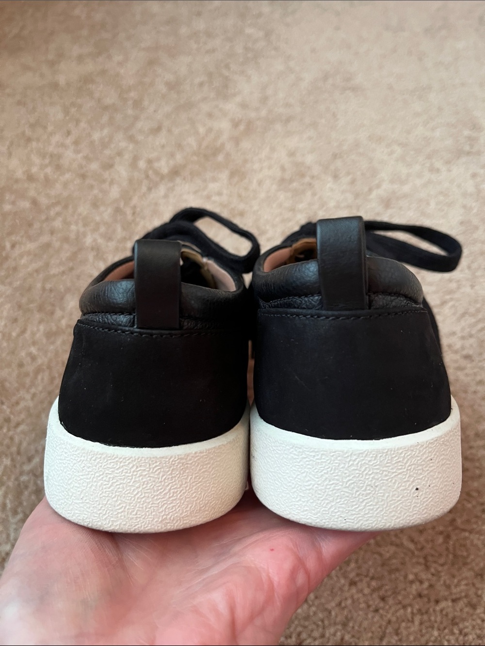 Vionic Winny Leather Sneakers - Picture 6 of 9